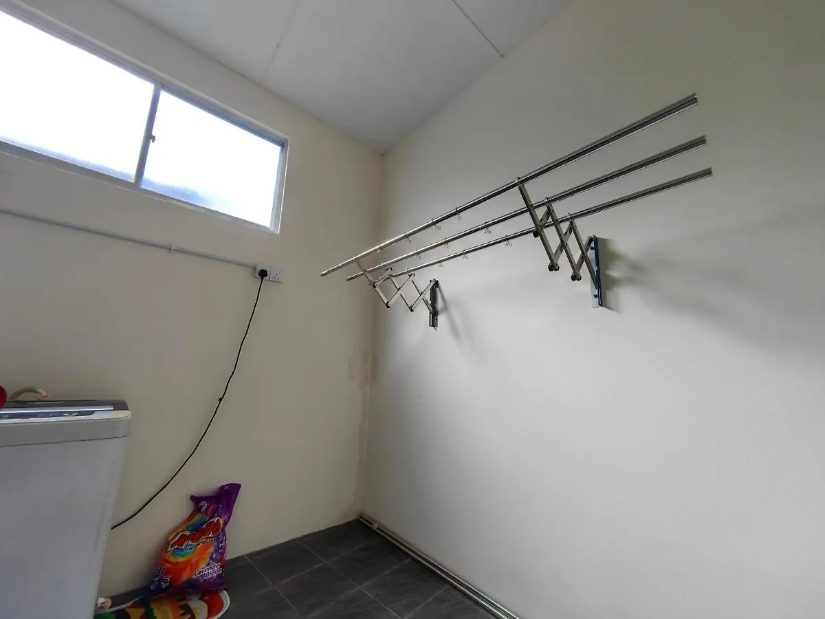 Ww Hostel 22A Private Shower George Town Guest house